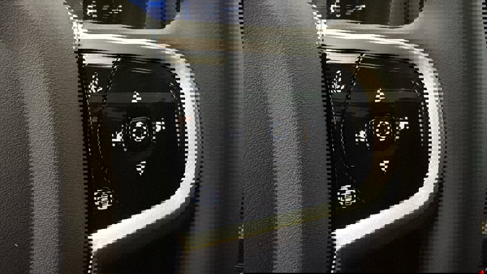 New 2026 Volvo XC60 T8 Plus w/ Protection Package Premier image 14