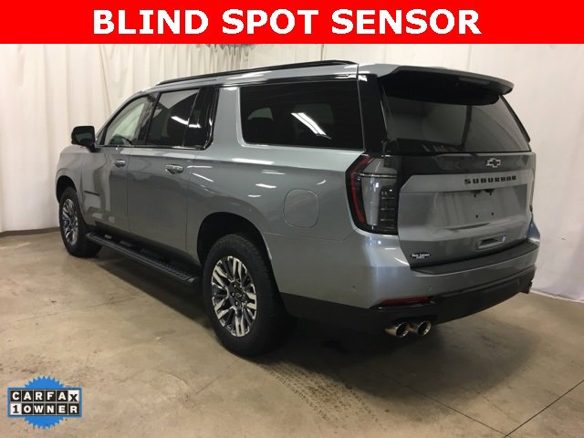 Used 2025 Chevrolet Suburban Z71 w/ Comfort Package image 7