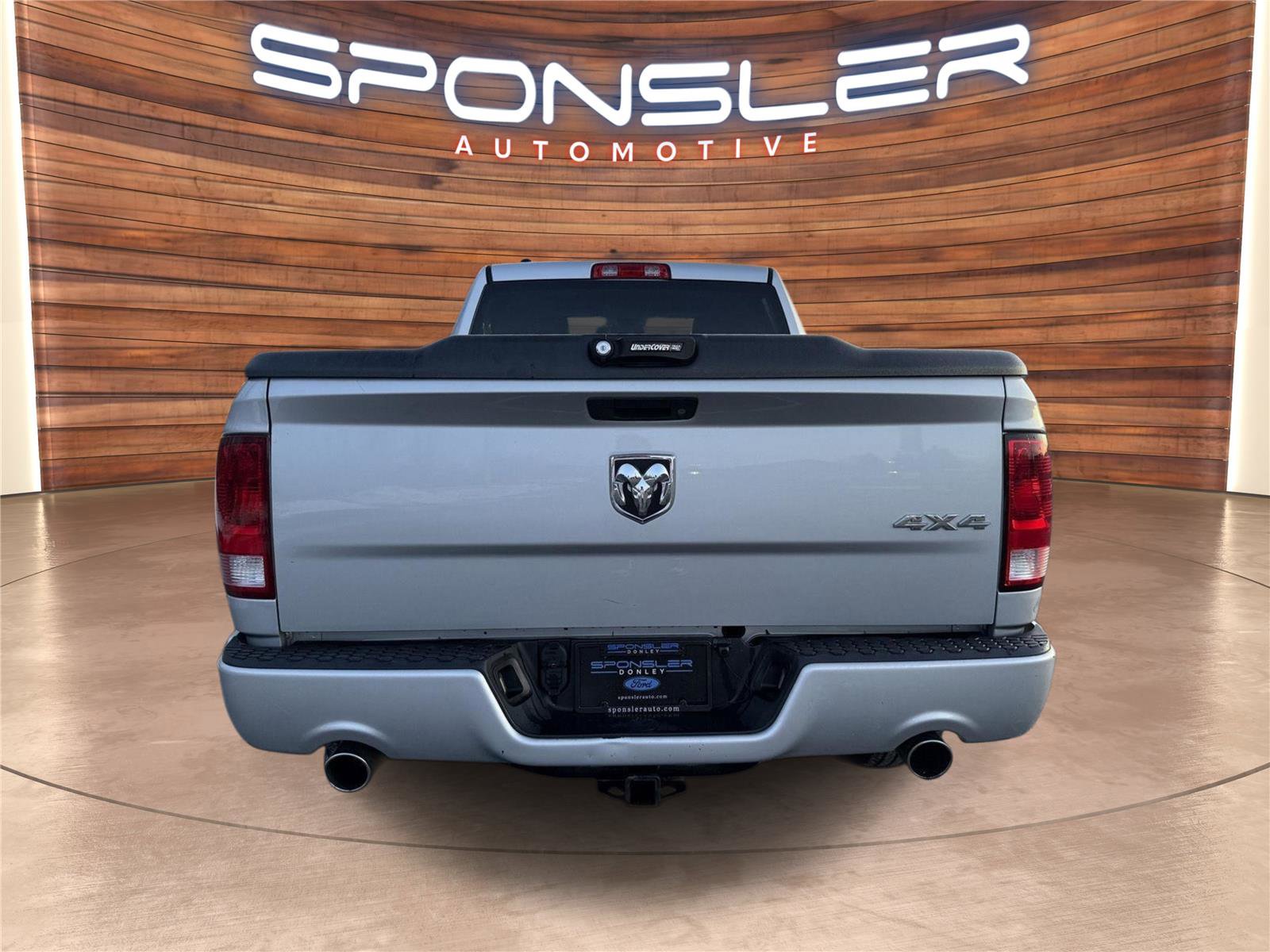 Used 2016 RAM 1500 Express image 5