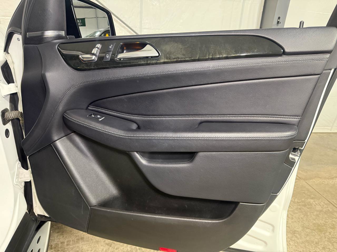 Used 2018 Mercedes-Benz GLE 43 AMG 4MATIC w/ Parking Assist Package image 24