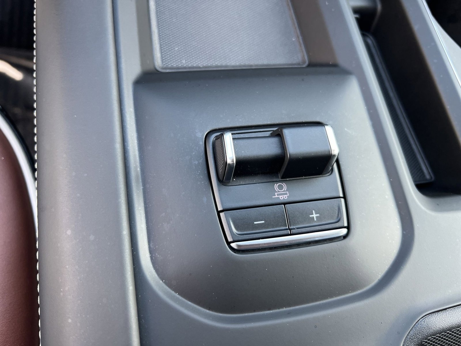 Used 2024 GMC Sierra 3500 Denali Ultimate AWD/4WD image 34