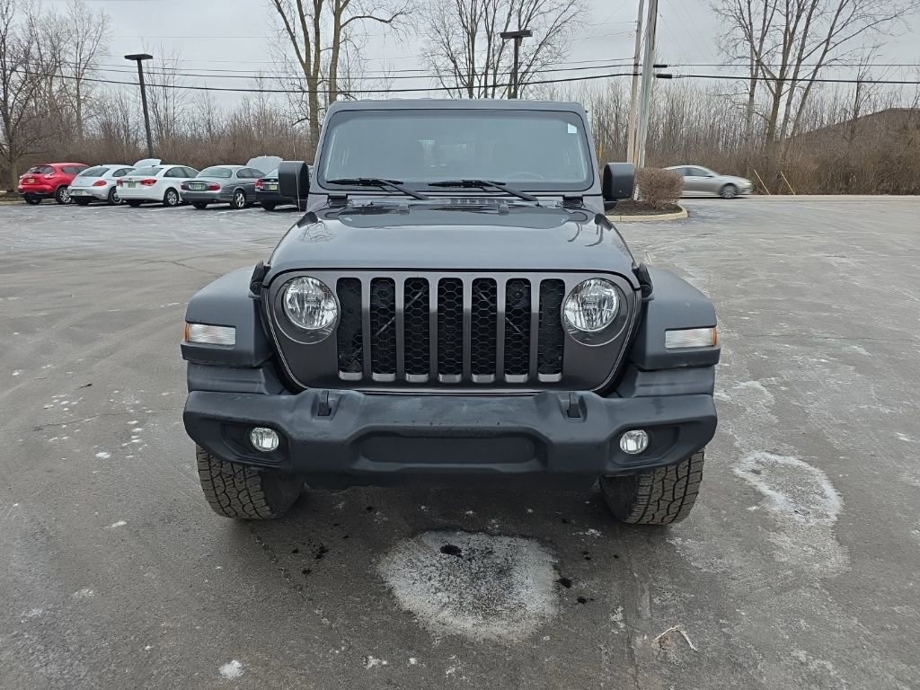 Used 2020 Jeep Gladiator Sport image 2