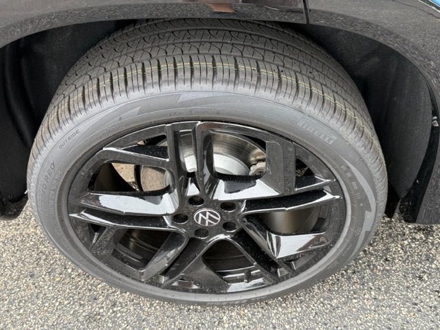 New 2026 Volkswagen Tiguan SE R-Line AWD/4WD image 4