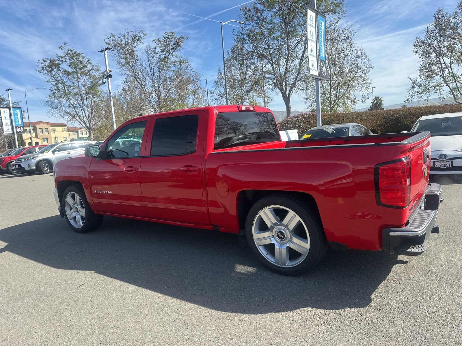 Used 2018 Chevrolet Silverado 1500 LT w/ All Star Edition image 4