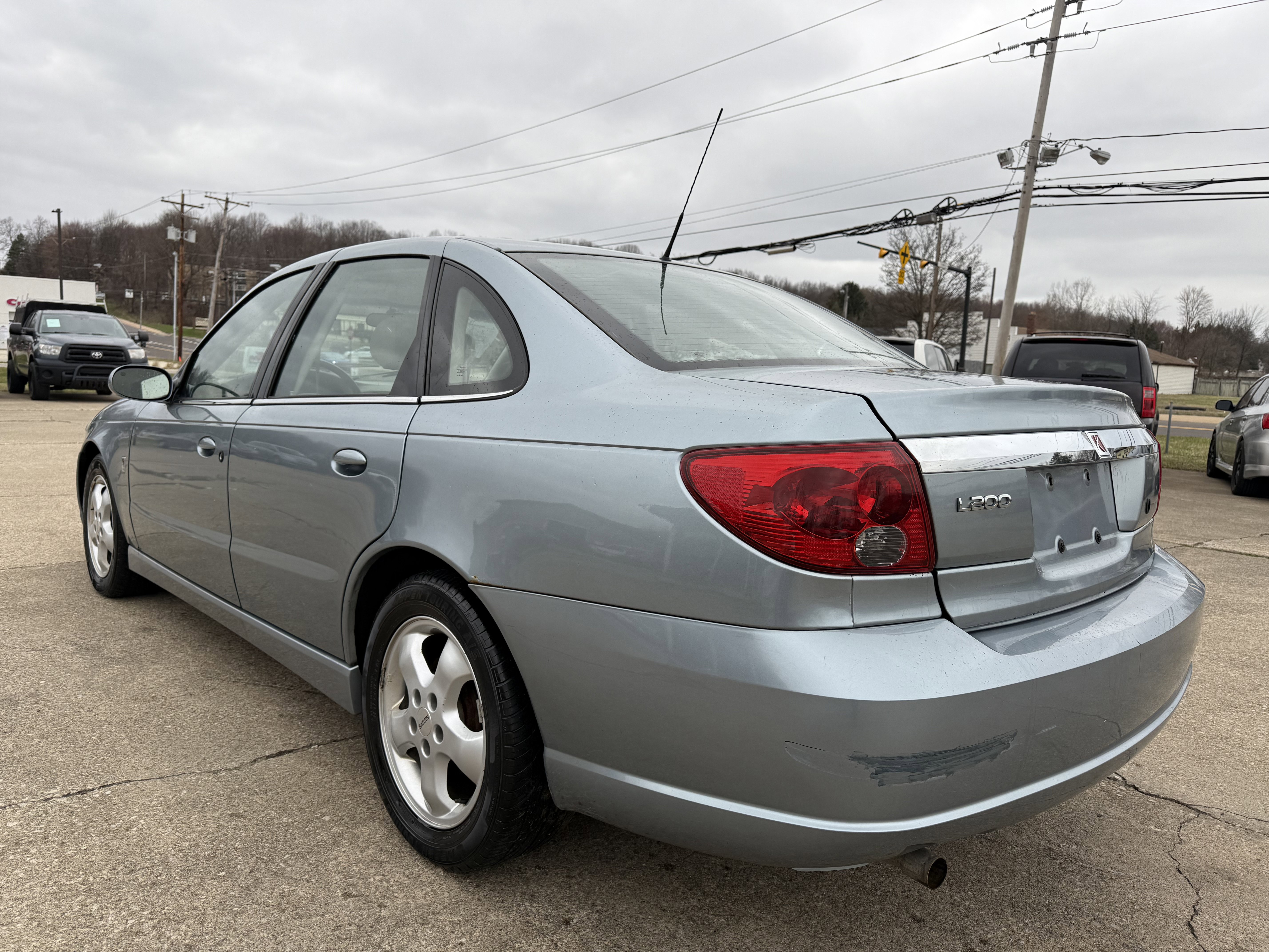Used 2003 Saturn L-Series L200 w/ Convenience Pkg image 3