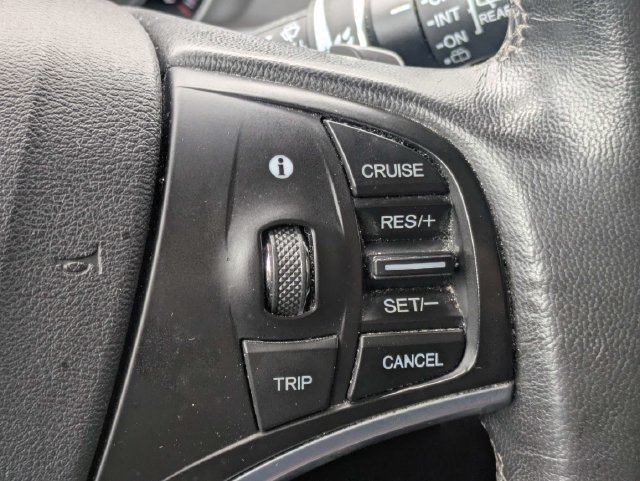 Used 2015 Acura MDX w/ Technology Package AWD/4WD image 32