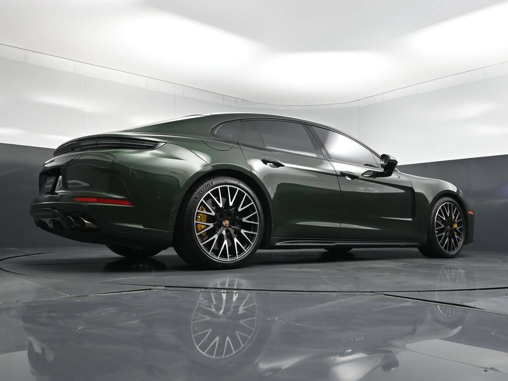 Certified 2026 Porsche Panamera GTS AWD/4WD image 26
