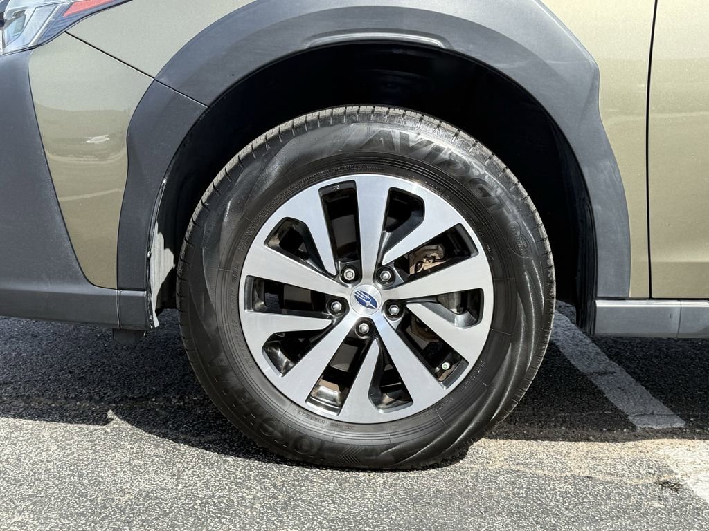 Used 2024 Subaru Outback Premium image 9