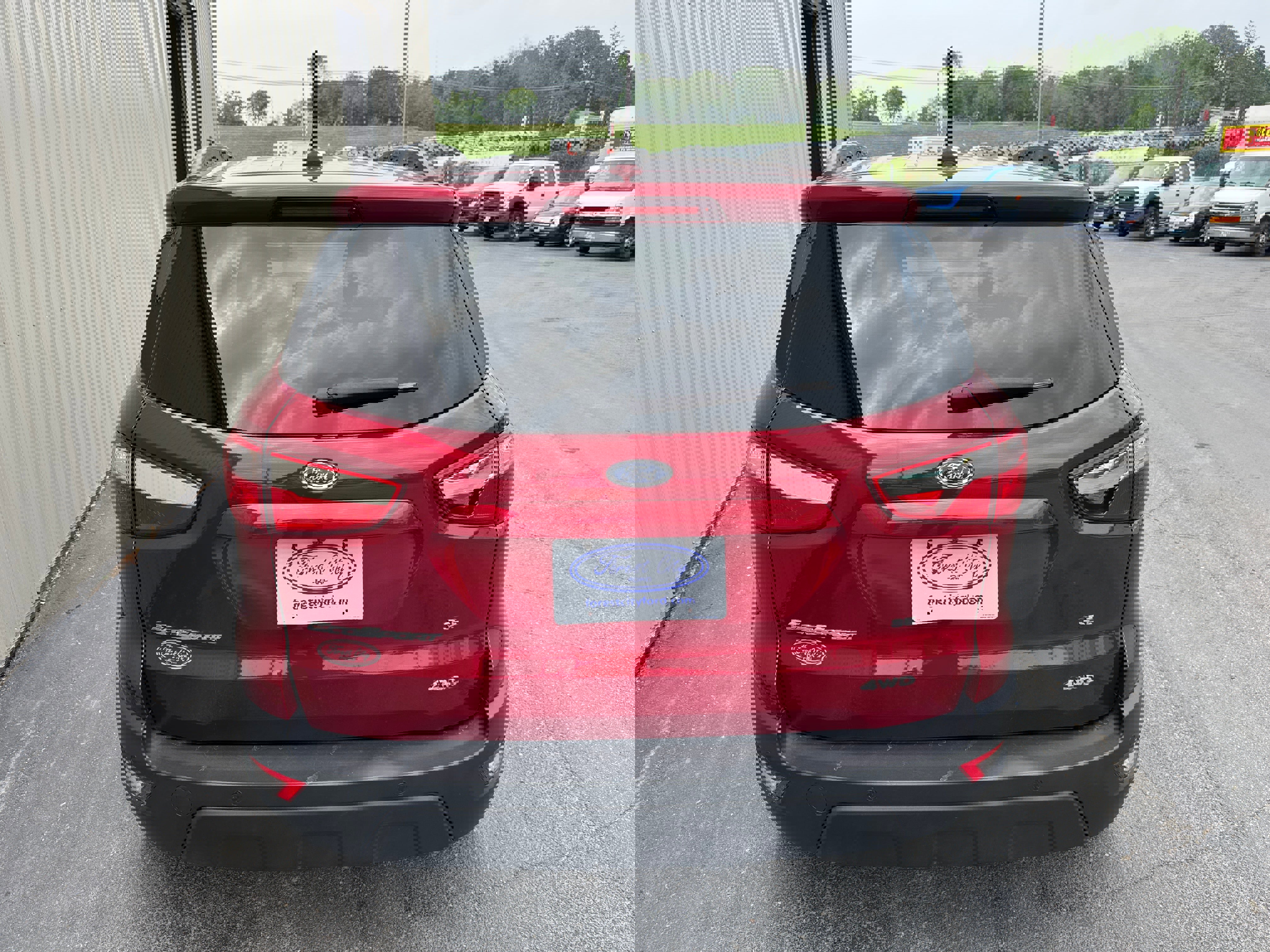 Used 2021 Ford EcoSport SE w/ SE Appearance Package image 4