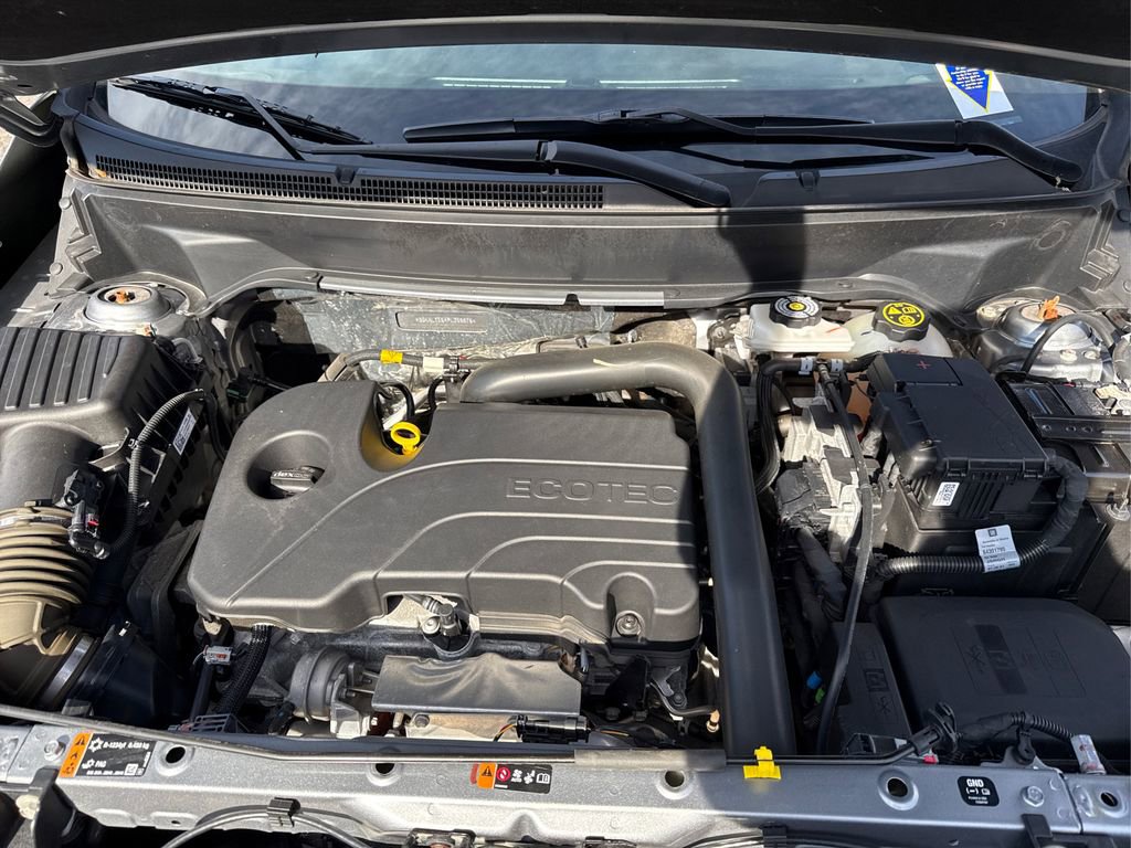 Used 2023 GMC Terrain SLE w/ Driver Convenience Package image 13