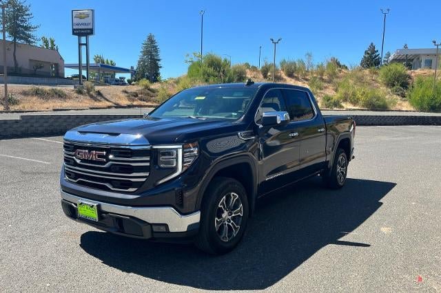 Used 2025 GMC Sierra 1500 SLT AWD/4WD image 14