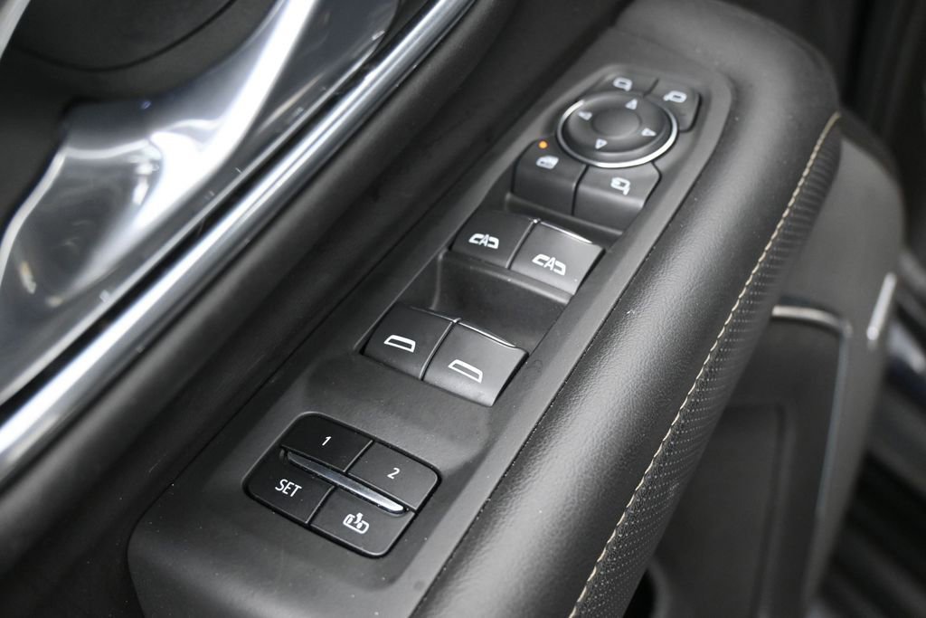Used 2023 Chevrolet Suburban Premier AWD/4WD image 14