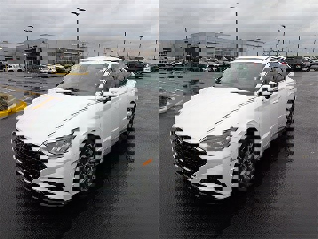 Used 2022 Hyundai Sonata SEL image 3