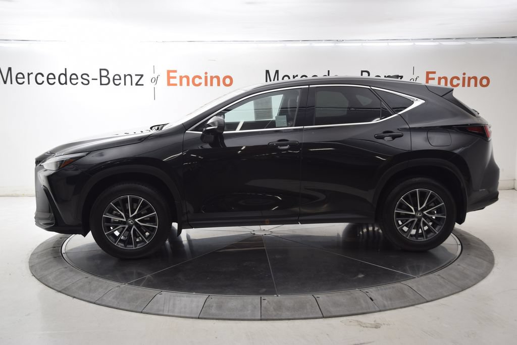 Used 2025 Lexus NX 250 FWD image 3