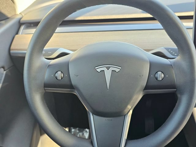 Used 2021 Tesla Model Y Long Range AWD/4WD image 34