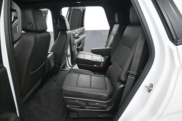 Used 2022 Chevrolet Tahoe Z71 w/ Luxury Package AWD/4WD image 14