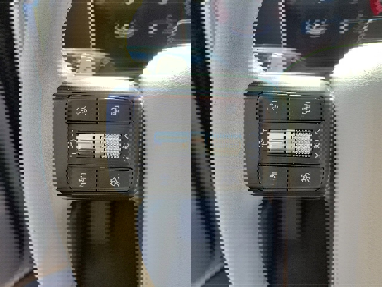 Used 2025 Hyundai Santa Fe SEL image 19