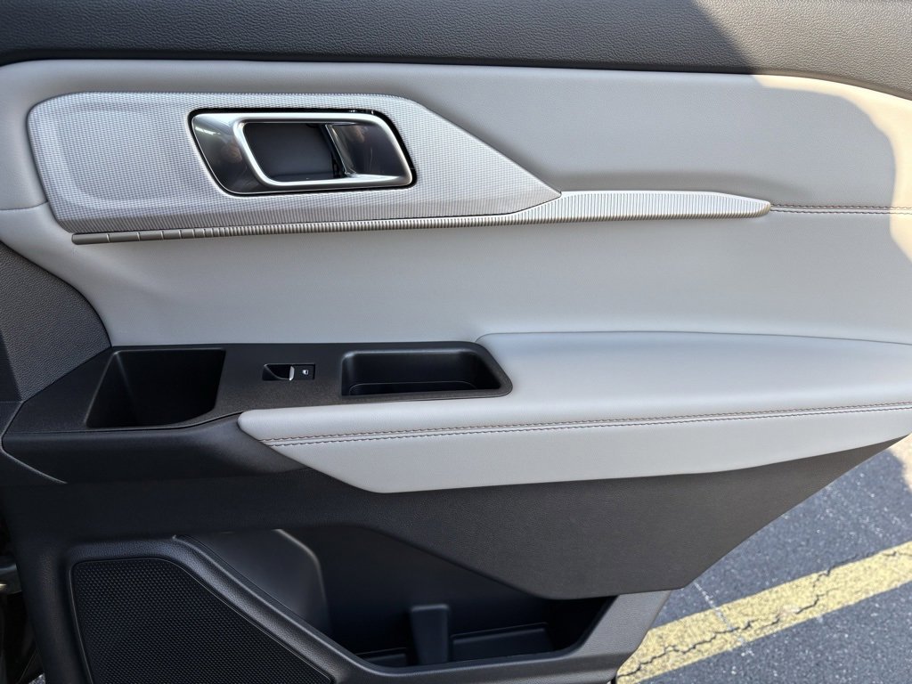 New 2026 Ford Explorer Active image 34