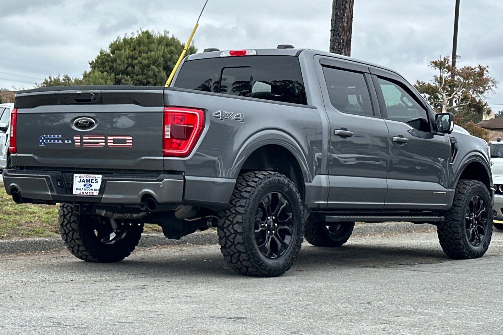 Used 2023 Ford F150 XLT w/ Equipment Group 302A High image 6