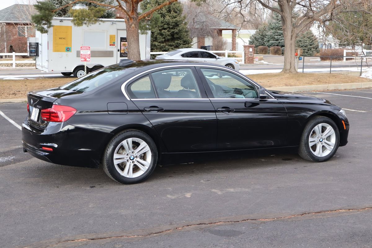 Used 2018 BMW 330i Sedan image 4