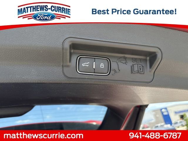 Certified 2023 Ford Explorer XLT w/ Equipment Group 202A AWD/4WD image 15