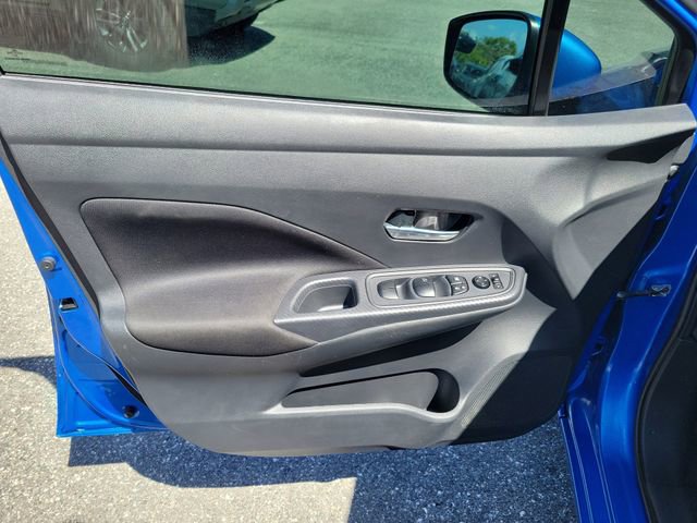 Used 2021 Nissan Versa SV FWD image 9