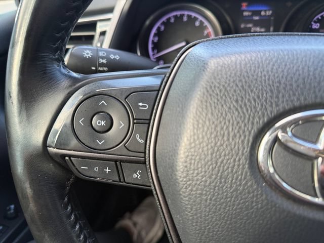 Used 2022 Toyota Camry SE FWD image 12