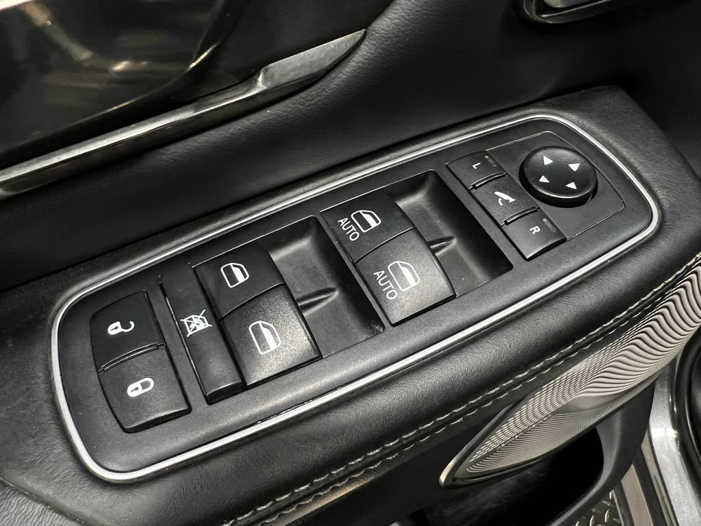 Used 2021 RAM 1500 Limited AWD/4WD image 16