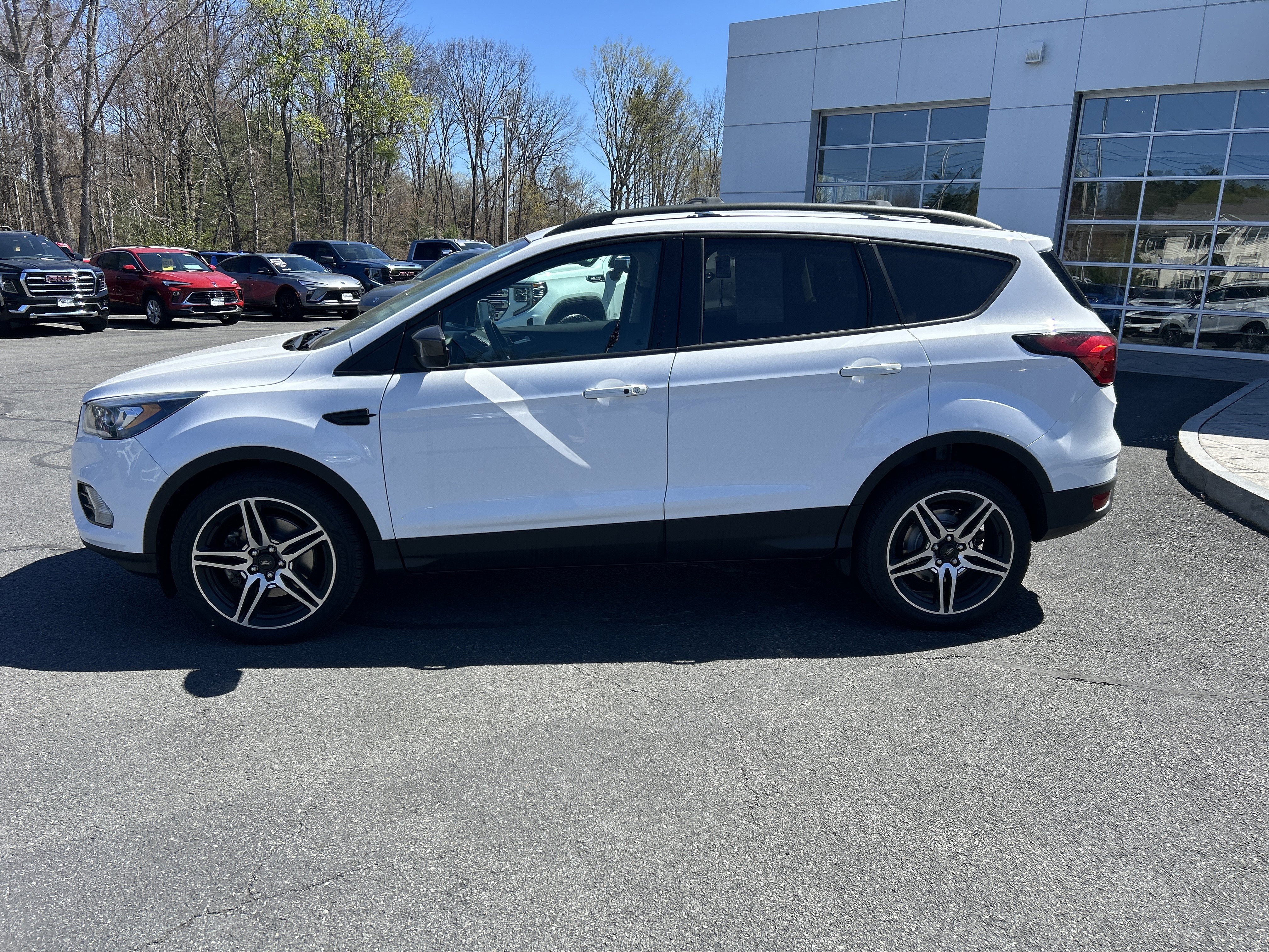 Used 2019 Ford Escape SEL AWD/4WD image 2