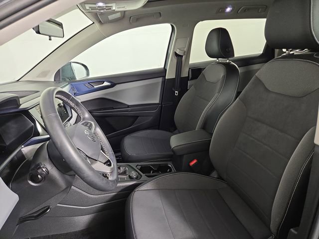 Used 2022 Volkswagen Taos SE image 13