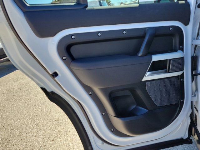 Used 2021 Land Rover Defender 110 S image 14