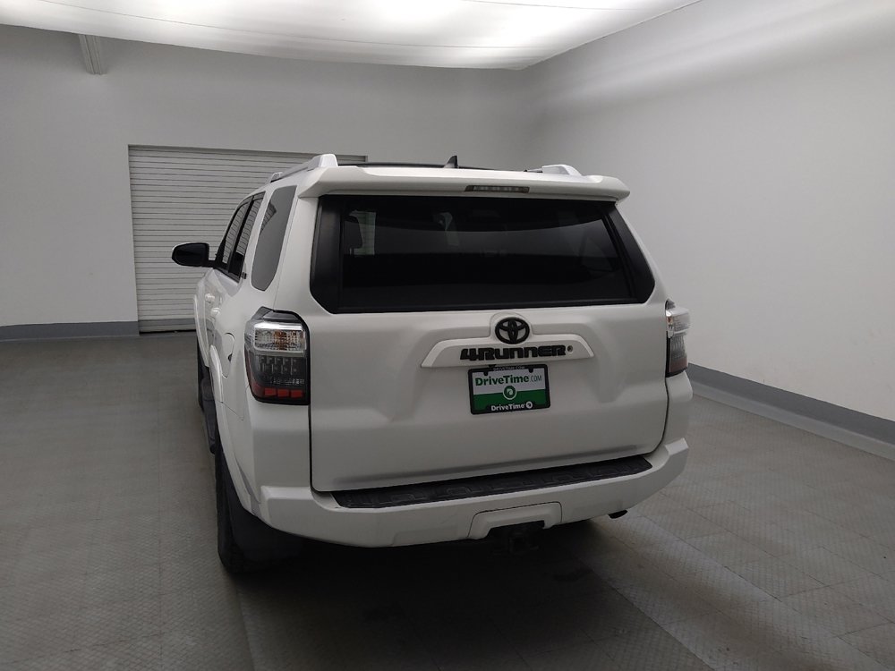 Used 2018 Toyota 4Runner SR5 RWD image 6