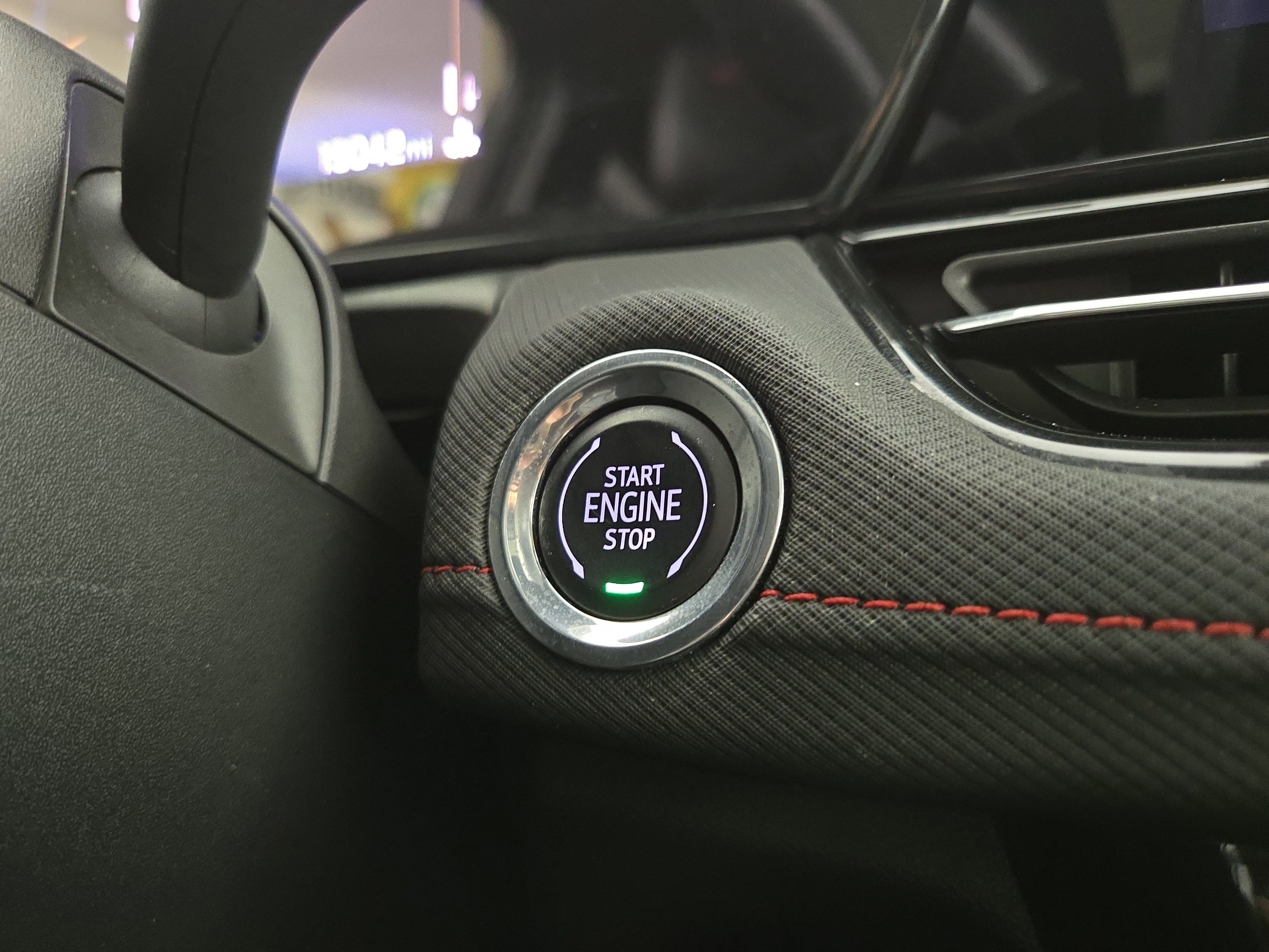 Certified 2025 Chevrolet TrailBlazer RS w/ Convenience Package image 25