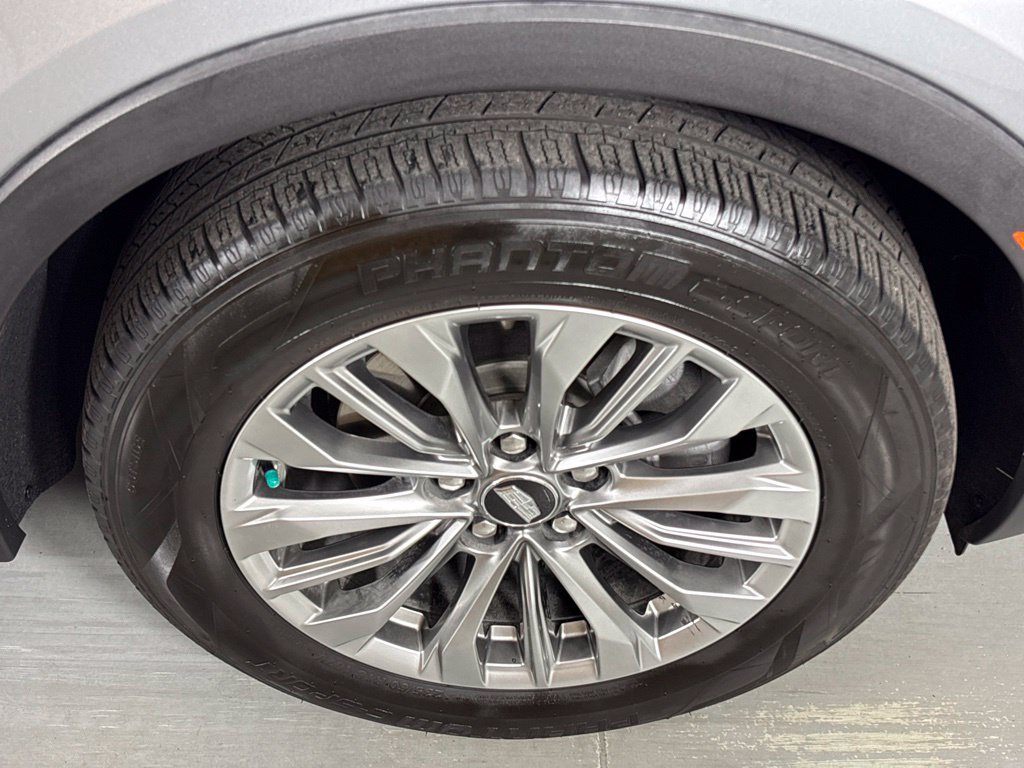 Used 2024 Cadillac XT4 Premium Luxury FWD image 14
