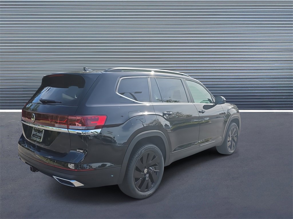 New 2026 Volkswagen Atlas SE image 3