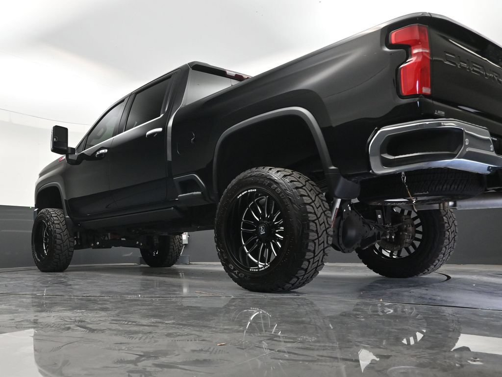 Used 2024 Chevrolet Silverado 2500 LTZ w/ LTZ Plus Package AWD/4WD image 23