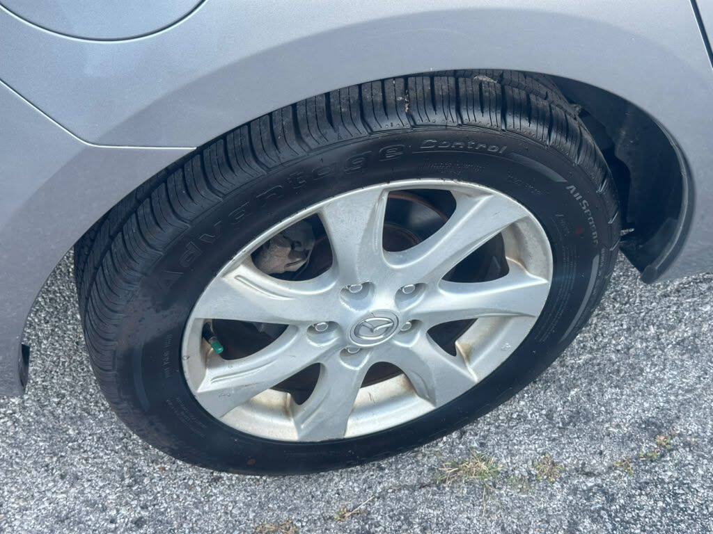 Used 2010 MAZDA MAZDA3 i Touring FWD image 22