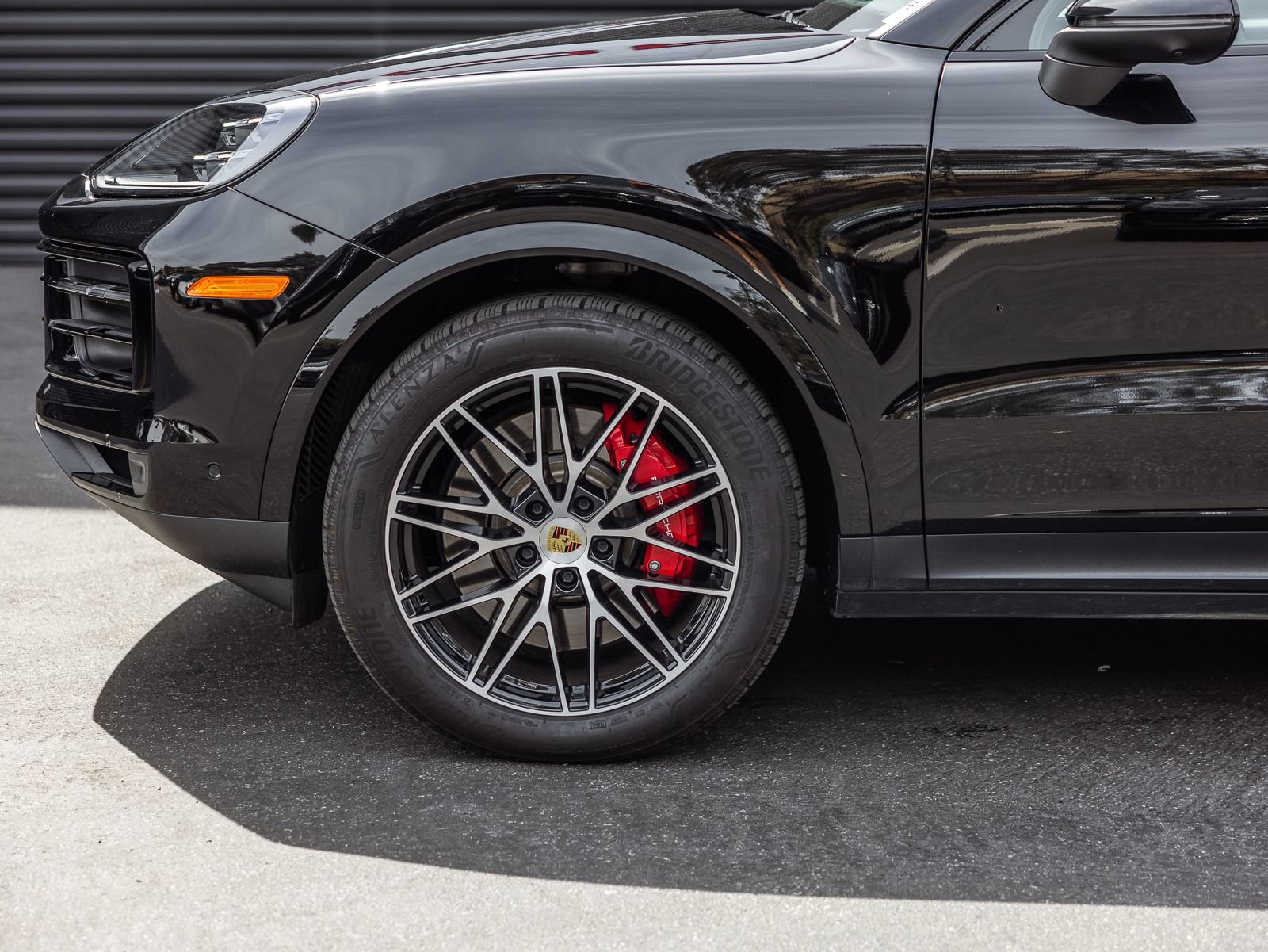 Certified 2024 Porsche Cayenne S AWD/4WD image 23