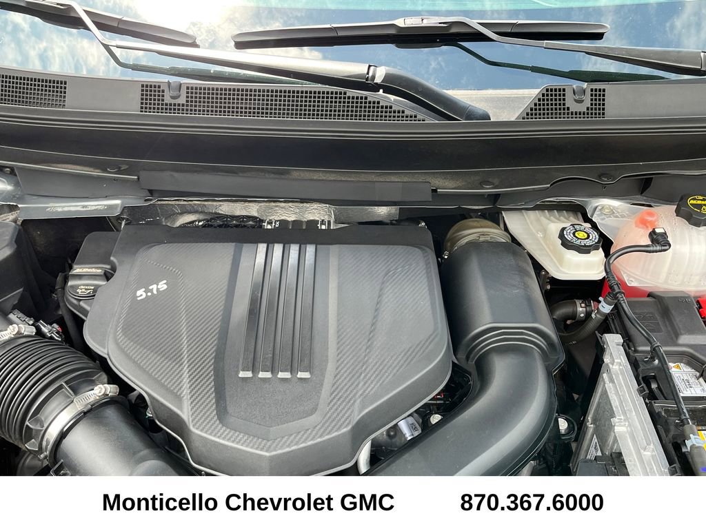 Used 2025 Chevrolet Traverse LT FWD image 31