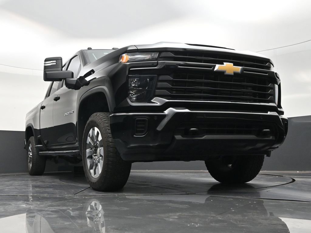 Used 2025 Chevrolet Silverado 2500 Custom w/ Custom Value Package AWD/4WD image 25