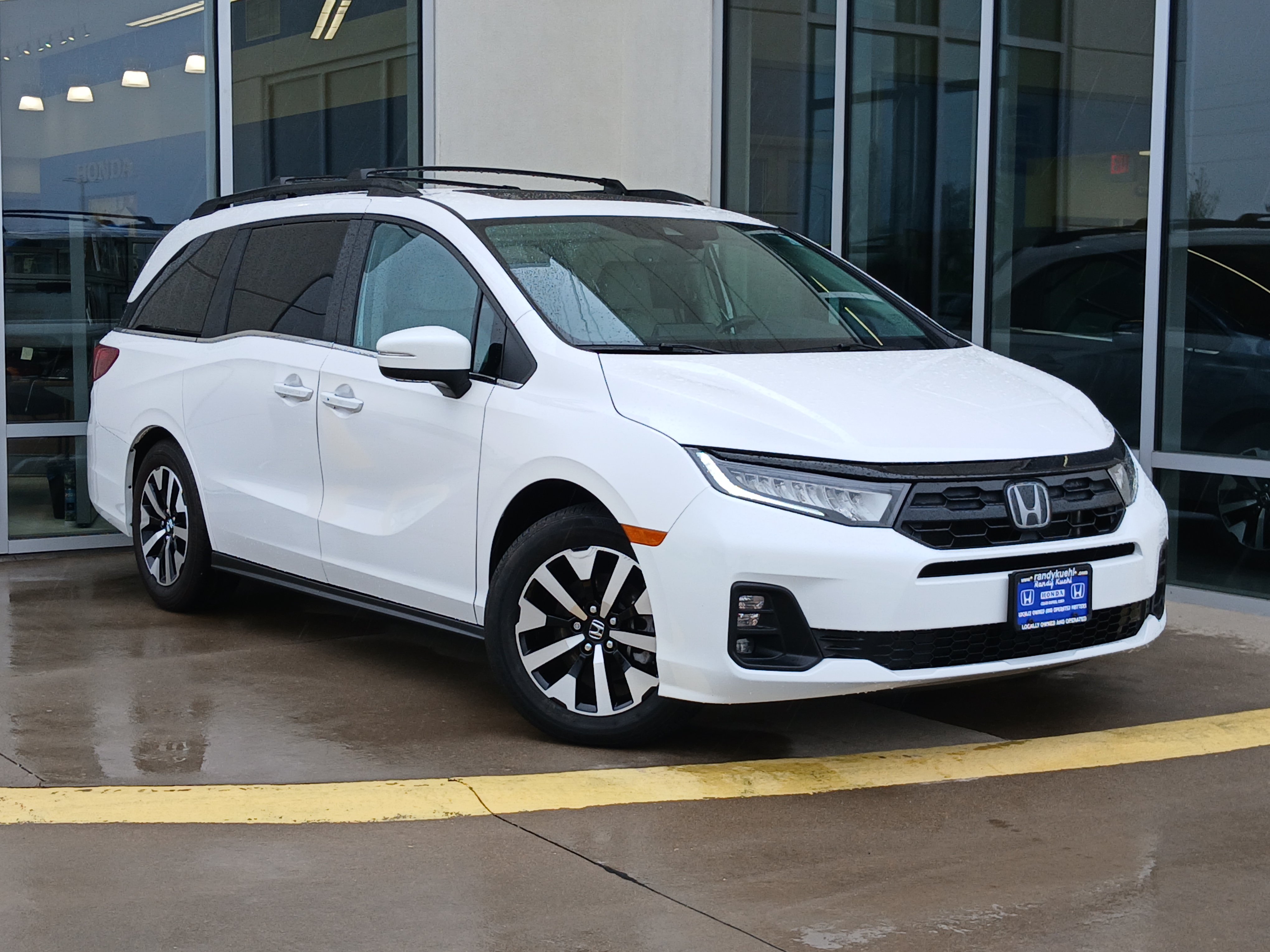 Used 2025 Honda Odyssey EX-L image 2
