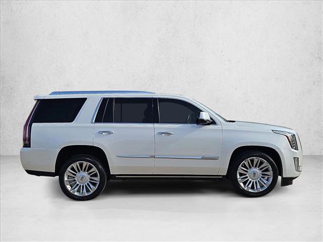 Used 2019 Cadillac Escalade Platinum AWD/4WD image 4