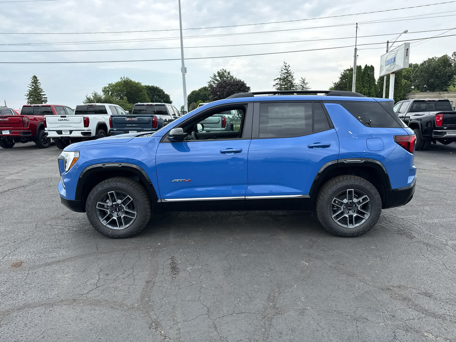 New 2027 GMC Terrain AT4 w/ Convenience Package III AWD/4WD image 2
