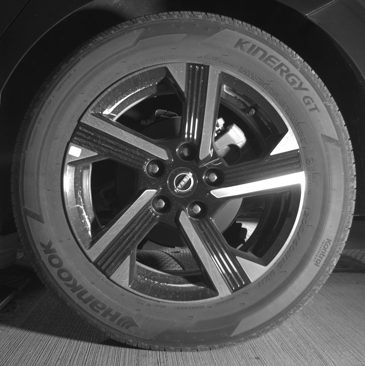 Used 2025 Nissan Sentra SV image 14