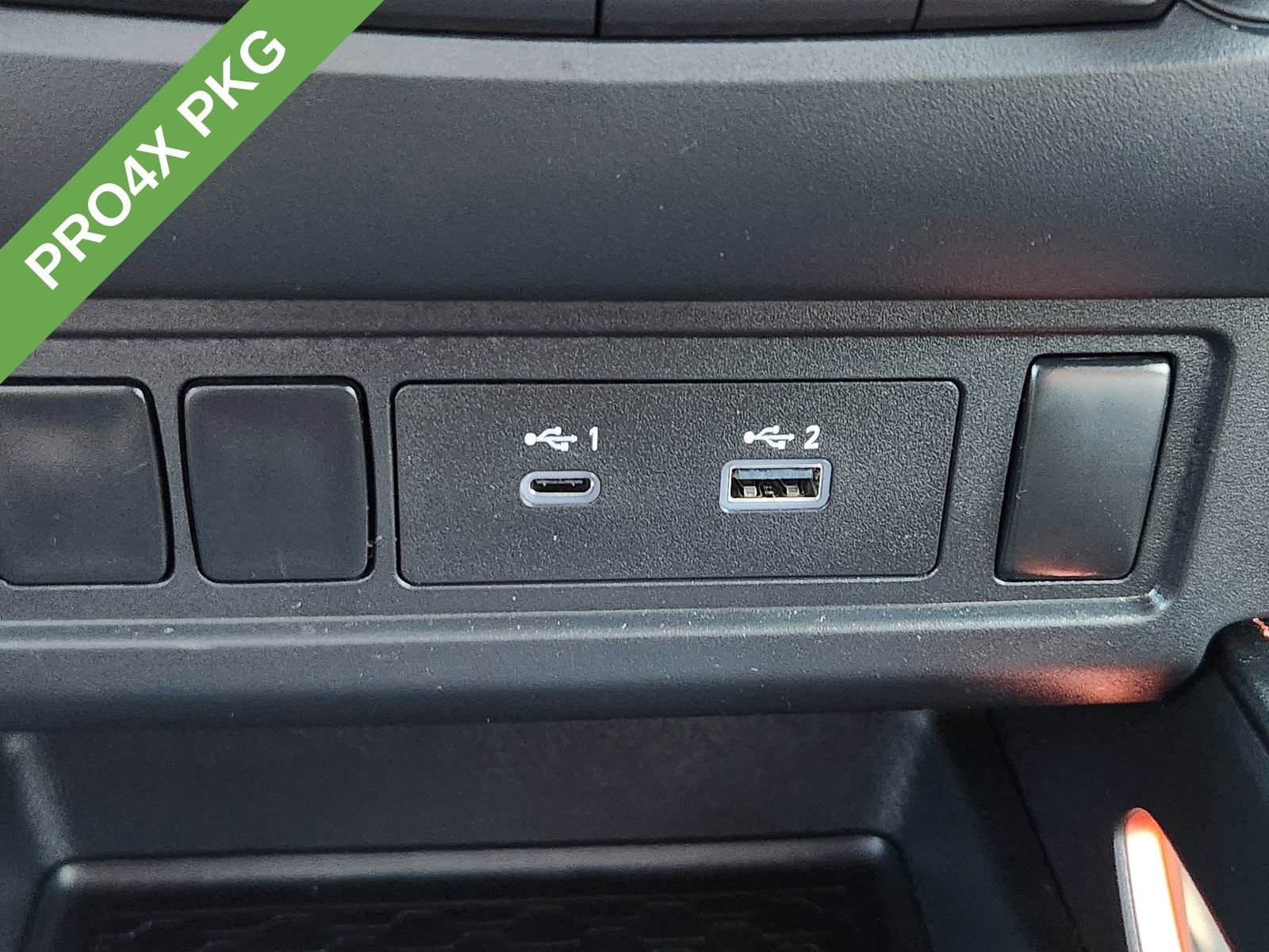 Used 2024 Nissan Frontier PRO-4X w/ Off-Road Protection Package image 19