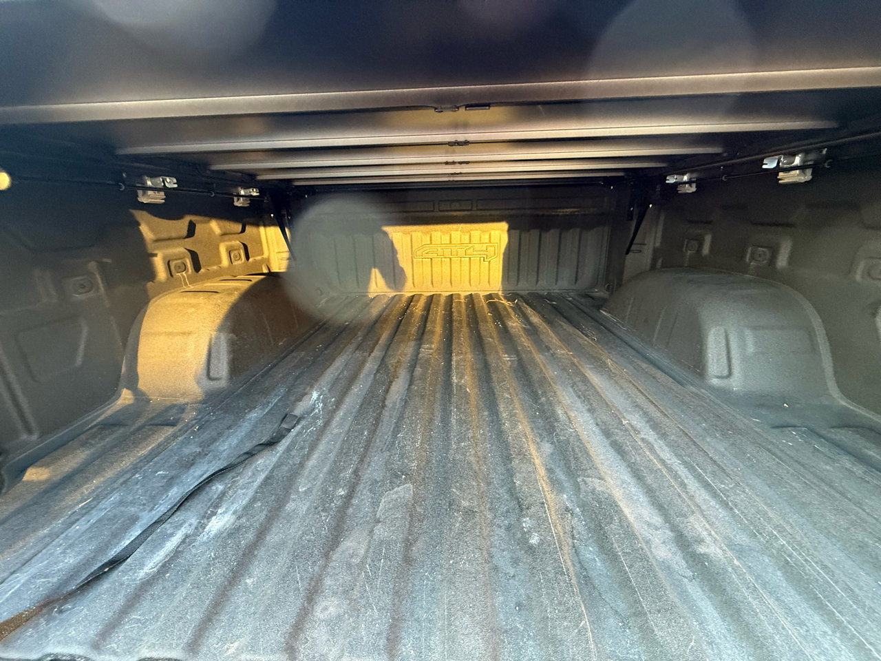 Used 2023 GMC Sierra 1500 AT4 w/ Technology Package image 12