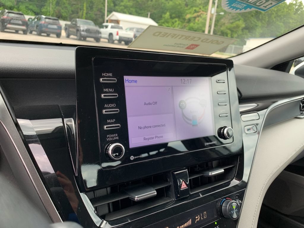 Used 2022 Toyota Camry LE FWD image 21