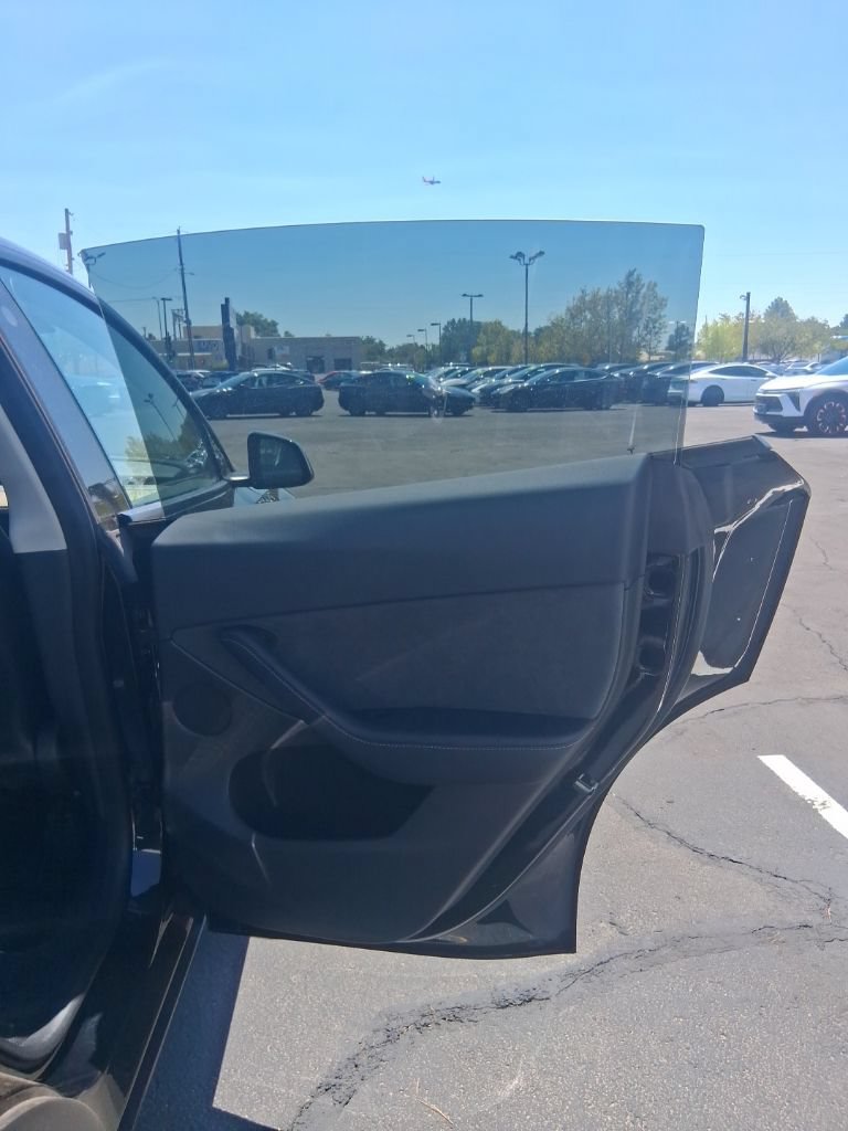 Used 2023 Tesla Model Y Long Range AWD/4WD image 15