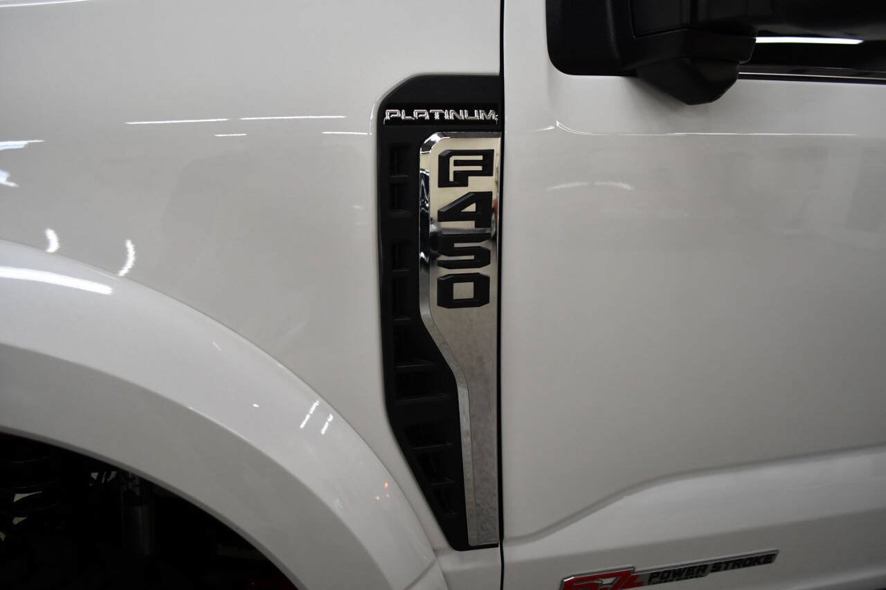 Used 2025 Ford F450 Platinum w/ Platinum Plus Package AWD/4WD image 29
