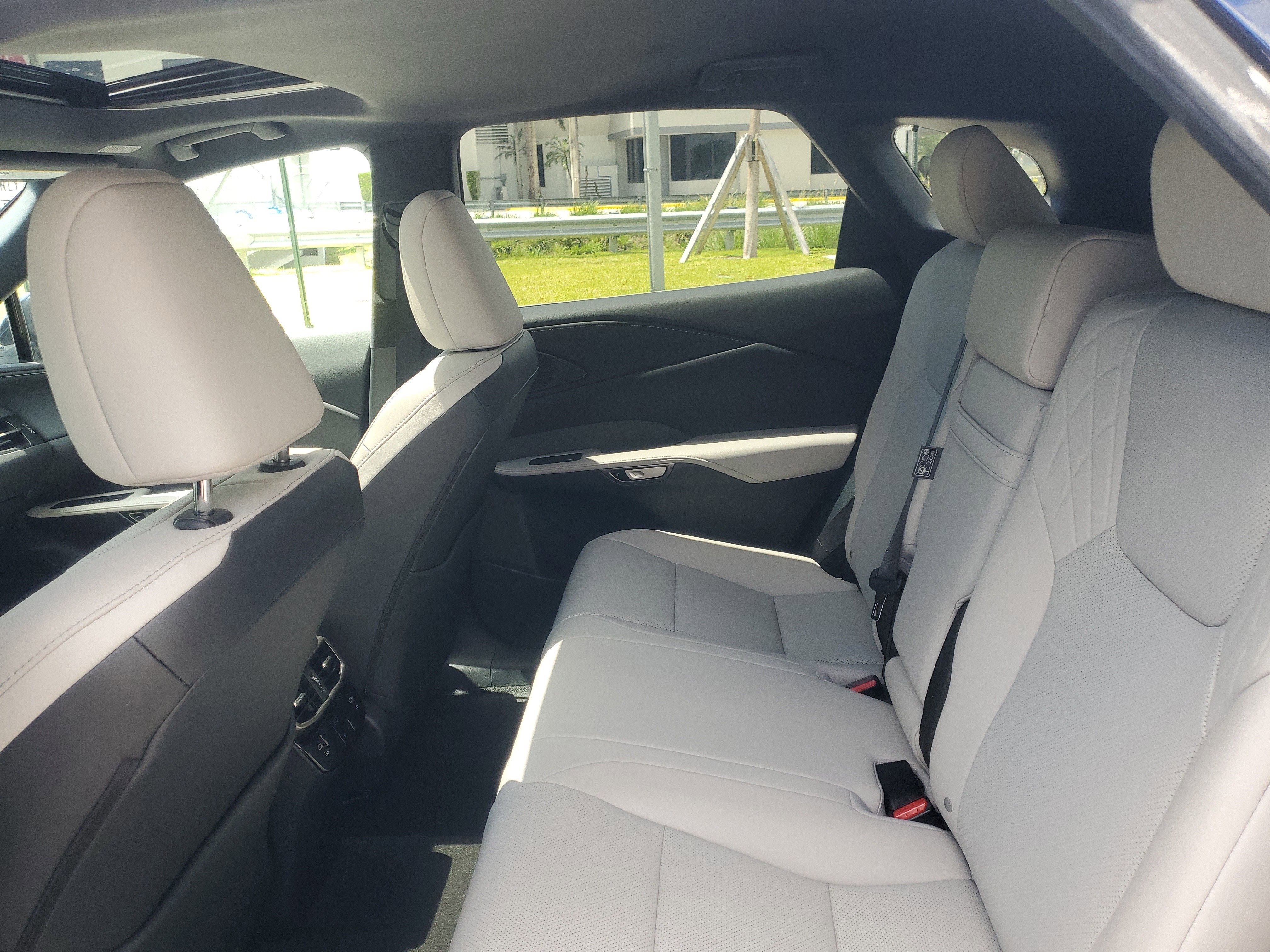 Used 2023 Lexus RX 350 Premium w/ Cold Area Package FWD image 11